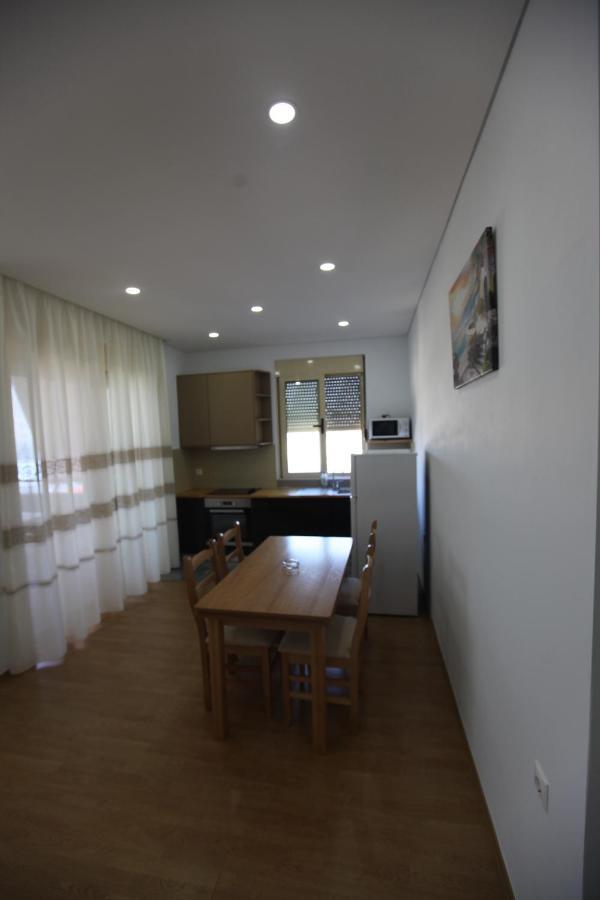 Mane Apartments Sarandë Exteriör bild