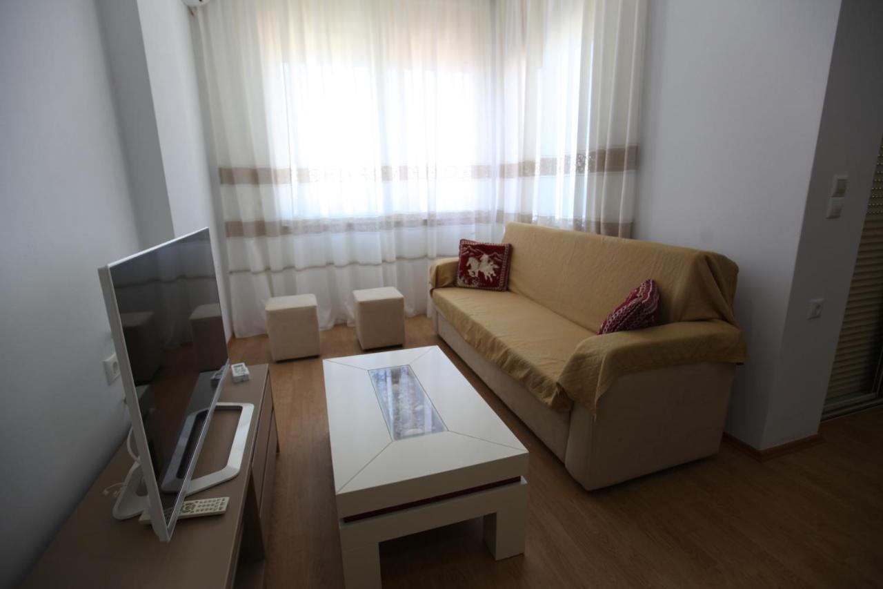 Mane Apartments Sarandë Exteriör bild