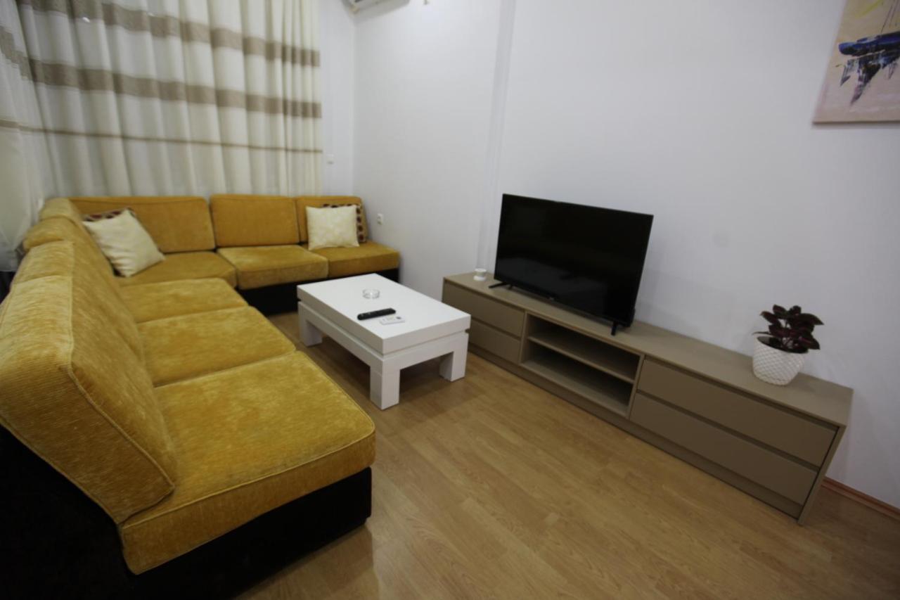 Mane Apartments Sarandë Exteriör bild